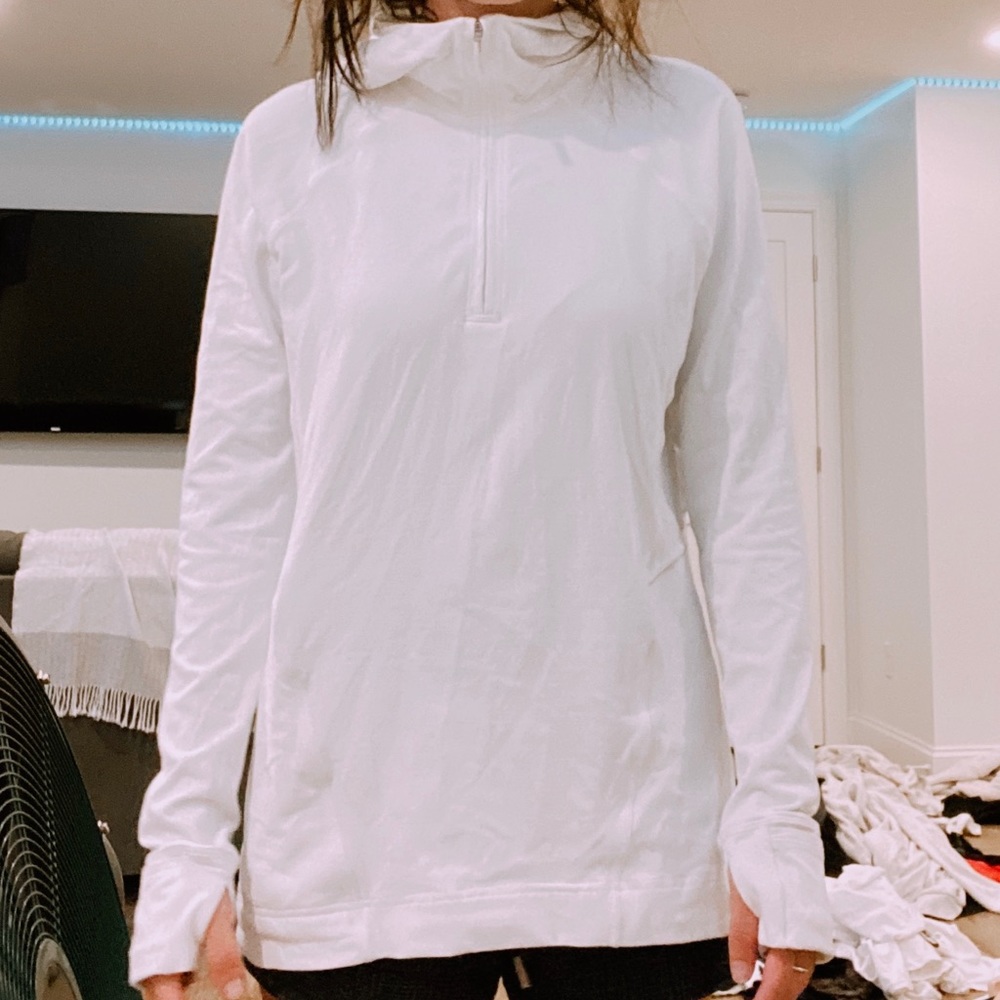Lululemon Align white sweatshirt!